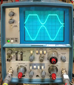 T935 — 35 MHz dual-channel scope with delayed timebase (1976−1977)