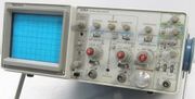 2215 − 60 MHz 2-ch analog scope (1982)
