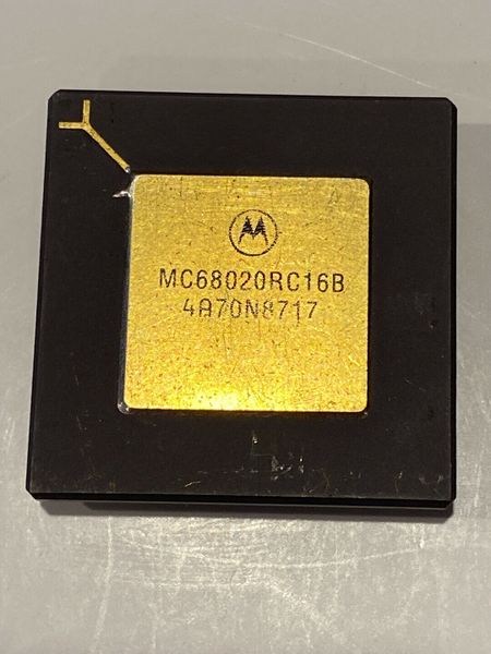 File:Motorola MC68020RC16B 1.jpeg