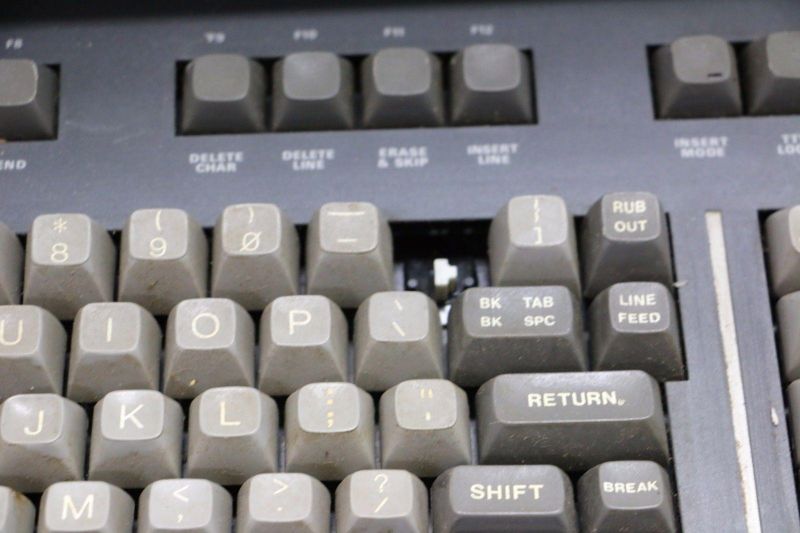 File:Tek 4027 keyboard close.jpg