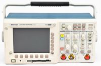TDS3032 300 MHz, 2.5 GS/s, two-channel color LCD digital phosphor oscilloscope (1998-?)