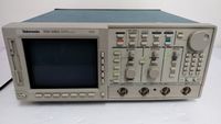 TDS500 Not a device in and of itself but used when discussing the commonalities of the 520,524,540,544, and 580 oscilloscopes. (~1990s)