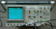 2245A − 100 MHz 4-ch analog scope (1988)