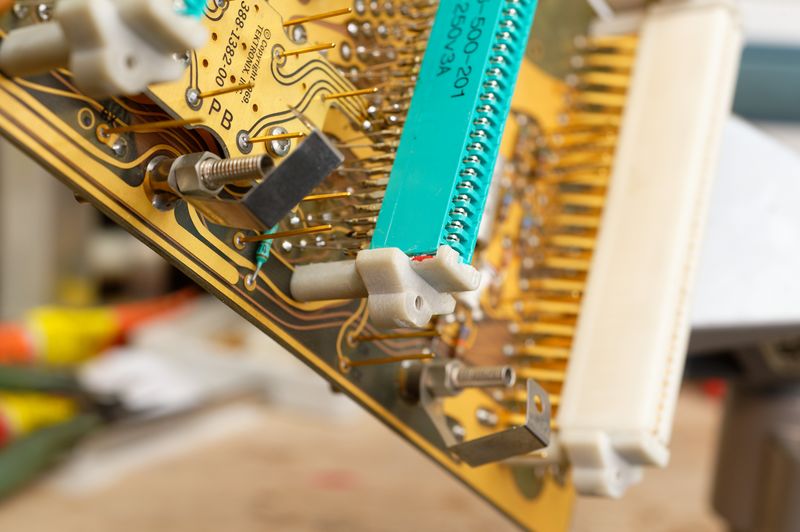 File:7K Backplane connector replacement 7.jpg