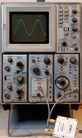 7S11/S-4 and 7T11A displaying 1 GHz sine