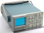 2252 − 100 MHz 4-ch analog scope + GPIB counter (1987)